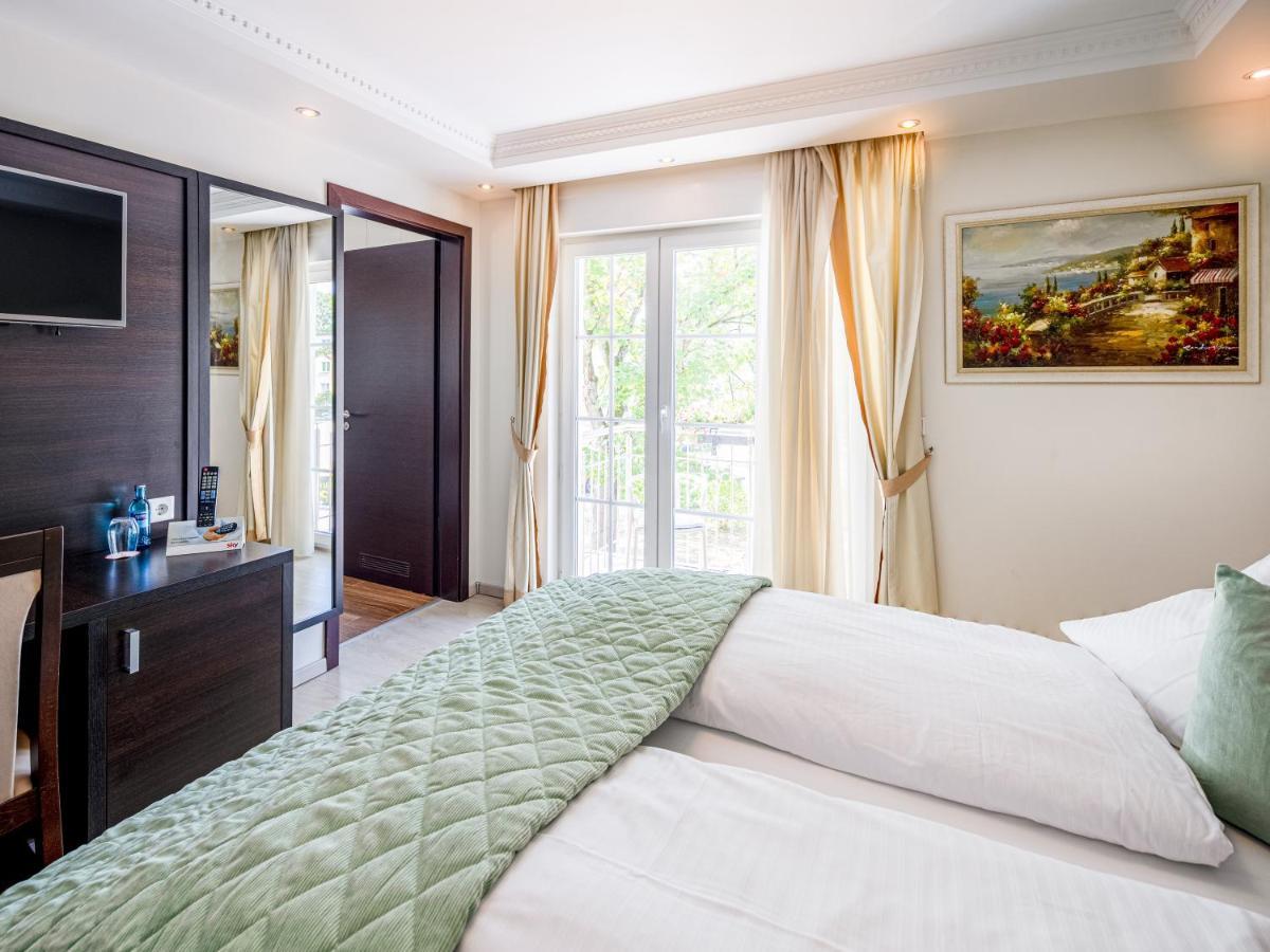 Kristallhotel Fettehenne Леверкузен Екстериор снимка